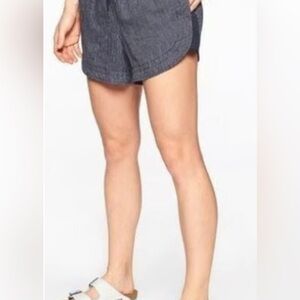 LIKE NEW Athleta Beachside Bali Linen Shorts